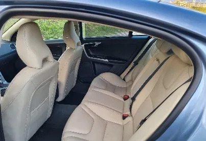 Volvo S60 cena 85900 przebieg: 48900, rok produkcji 2018 z Dębica małe 277